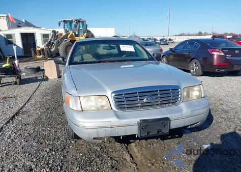 2000 Ford Crown Victoria Lx from USA, damaged, VIN 2FAFP74W5YX147141